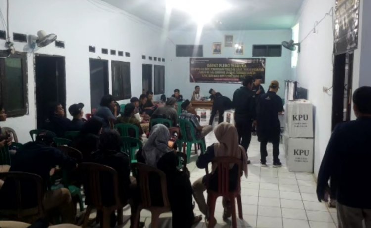 Rapat Pleno Pilkada Serentak 2024, PPK Kecamatan Cikedal Kabupaten Pandeglang