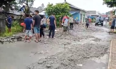 Tak Kunjung Diperbaiki, Masyarakat Bojong Canar Bersama Polsek Cikedal, Perbaiki Jalan Bojong Canar -Cening, Akses Menuju Pemerintahan Cikedal, Secara Swadaya