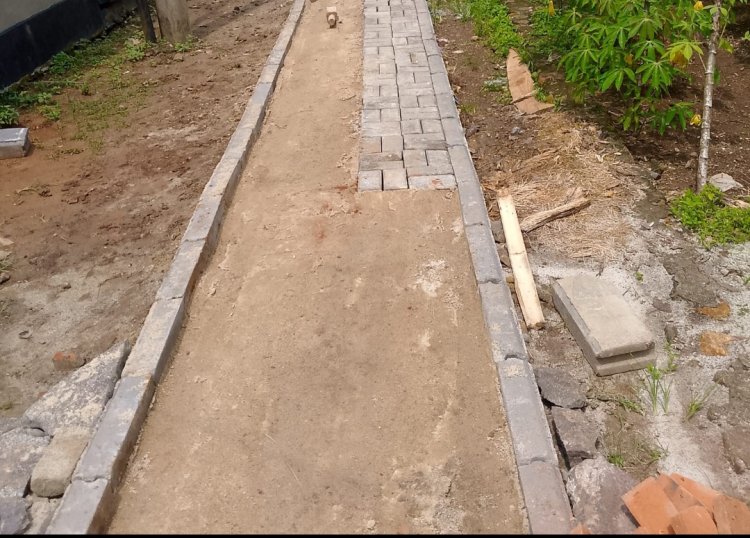 Pemasangan Paving Block Di Desa Rancateurup Labuan, Diduga Pakai Pasir Laut & Tanpa Papan Informasi, DPC GWI Akan Layangkan Lapdu