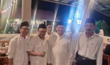 Pengurus PGRI Kabupaten Pandeglang, Adakan Rapat Koordinasi Dengan Para Ketua Cabang Di Cafe Kula Resto Carita