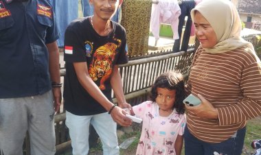 Bppkb Dpac Jiput Berikan Santunan Anak Yatim Dengan Cara door to door langsung ke Rumah Penerima Manfaat 