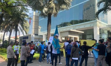 Menyoal Kualitas Makanan, Juga Menyoroti Persoalan Transparansi Pengelolaan Anggaran Program MBG, DPD KNPI Pandeglang Aksi Di BGN