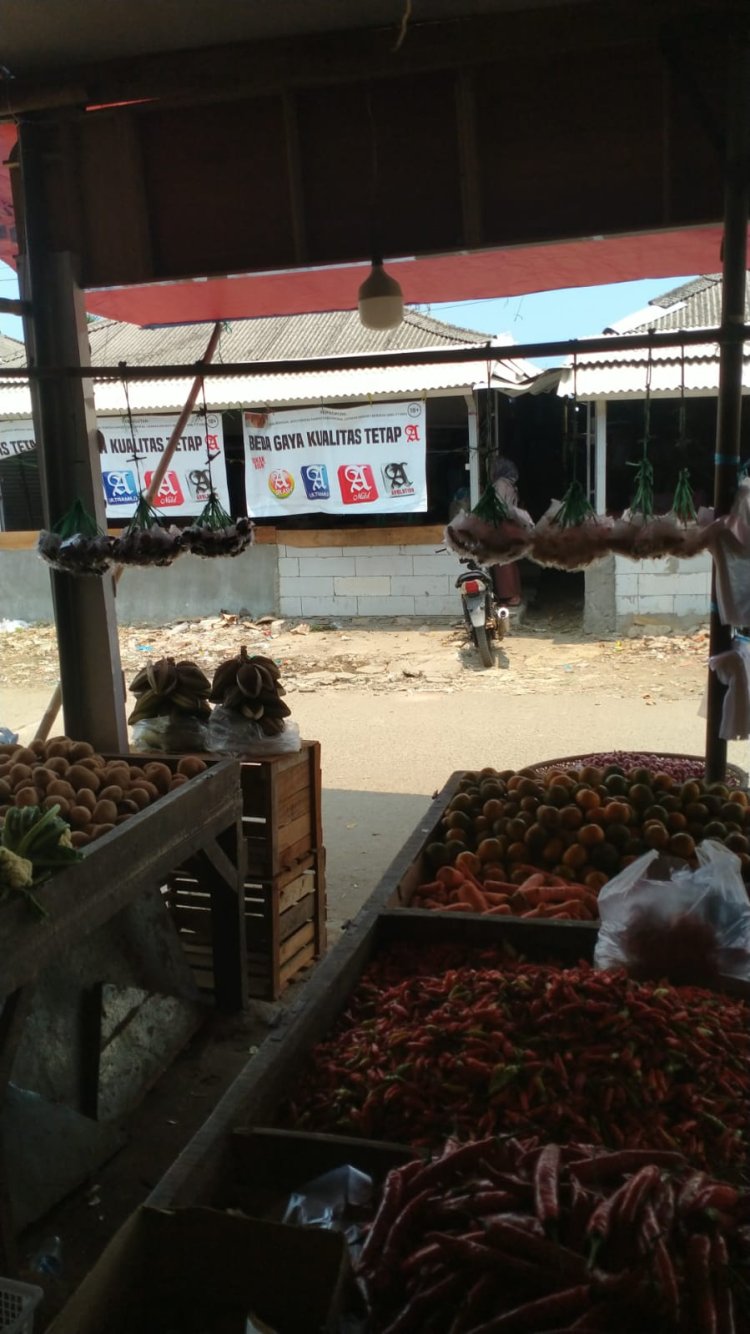 ‎Tata Kelola Pasar Baru Labuan Disorot, Penyewa Pertanyakan Transparansi dan Besaran Sewa  ‎