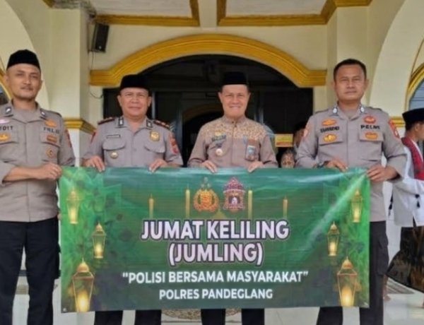 POLSEK BOJONG GELAR JUMAT KELILING, PERKUAT SILATURAHMI POLISI DENGAN MASYARAKAT