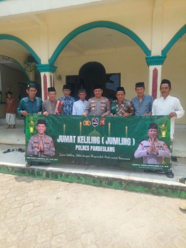 POLSEK BOJONG GELAR JUM’AT KELILING, PERKUAT SILATURAHMI DAN KEDEKATAN POLISI DENGAN MASYARAKAT